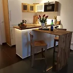 Zum Apartment